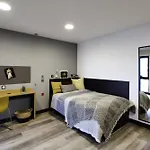 Cosy Ensuite Bedrooms At Aspen House In Dublin