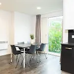 Stylish Apartments & Private Rooms At Binary Hub In Dublin