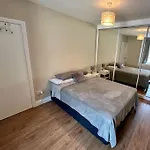 Spacious Room In Temple Bar