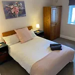 Fab Cottage Close To City Centre