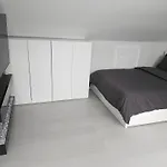 New House, Private Rooms In A Peaceful Neighborhood