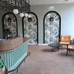 Seda Paul And Vincent Residence