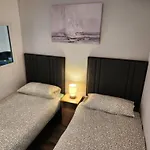 Dublin Deluxe Twin Or King Bed Studio Near Airport & City