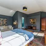Connaught Apartment, 7 Henrietta Street, Dublin City Centre