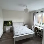 Myothernest - Convenient 2-Bedroom Apartment In Dublin