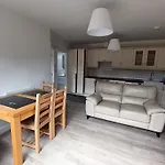 Myothernest - Convenient 2-Bedroom Apartment In Dublin