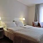Docklands Waterfront Luxury