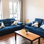 Harbour Square House