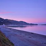 2Br Beautiful Apt Mins From Seaside And Mountains