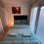 Modern Apartment Good Distance From Dublin City And Airport 4People