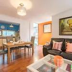 Bright, Spacious City Centre Apt