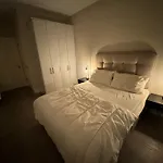 King Size Room With Private Bathroom