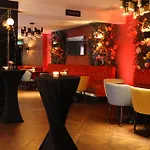 Iveagh Garden Hotel
