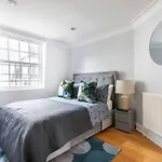 Apartamento Espacios Con 3 Dormitorios Y Aparcamiento