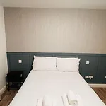Mulligan Hotel
