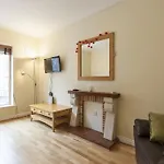 Tara Street Apartment- Dublin City Centre