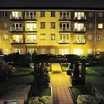 Half-Penny Bridge Apartments