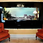 Maple Hotel