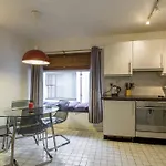 Temple Bar Apartments - Wellington Quay, City Centre