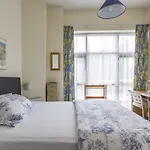 Christchurch Apartments - La Rochelle 13