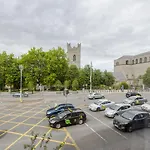 Christchurch Apartments - La Rochelle 13