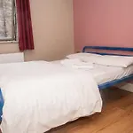 Isaacs Hostel