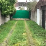 Green Lane Apartment