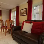 Luxury City River View Apartment