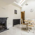 The Kingsland Townhouse