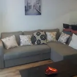 Earl Street Apartments