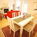 Short Let Direct - Mountjoy Square D1