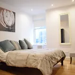 Central Dublin 2 Bedroom Apartment
