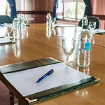 Sheldon Park Hotel And Leisure Club