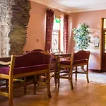 Sheldon Park Hotel And Leisure Club