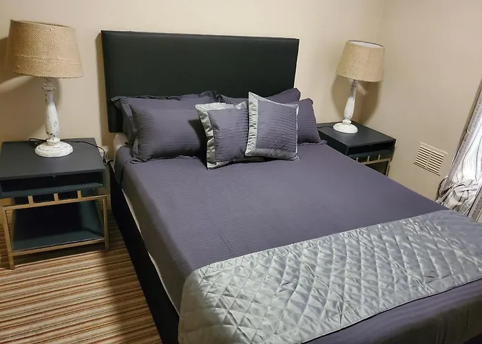 Double Bedroom Studios