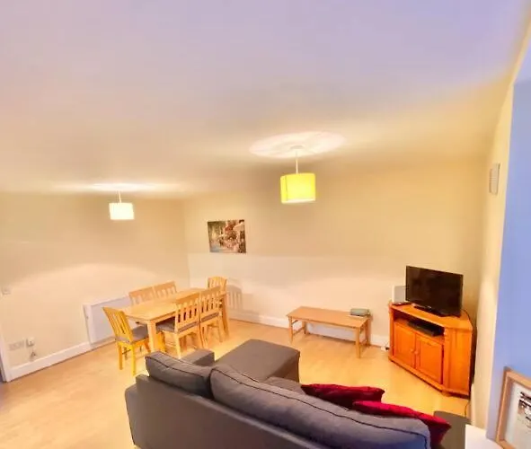 2 Bed Apartment In City Centre