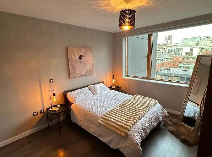 Stunning Apartment In Grand Canal