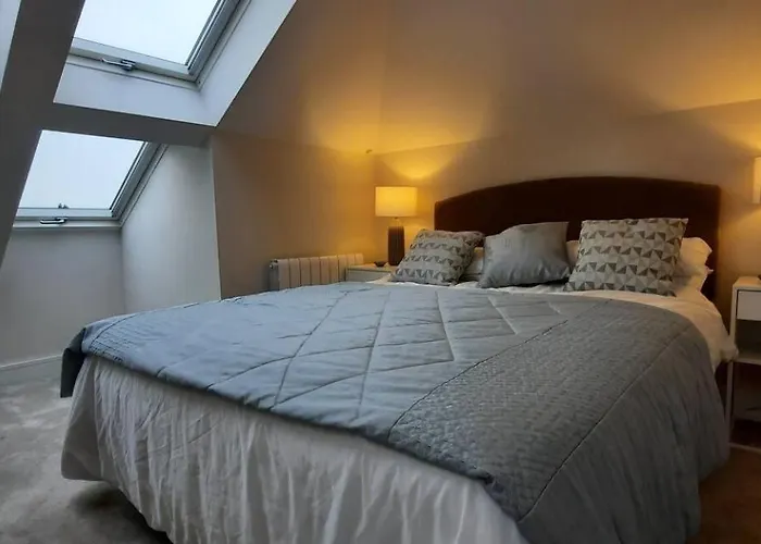 Stunning Family Home Sleeps 10