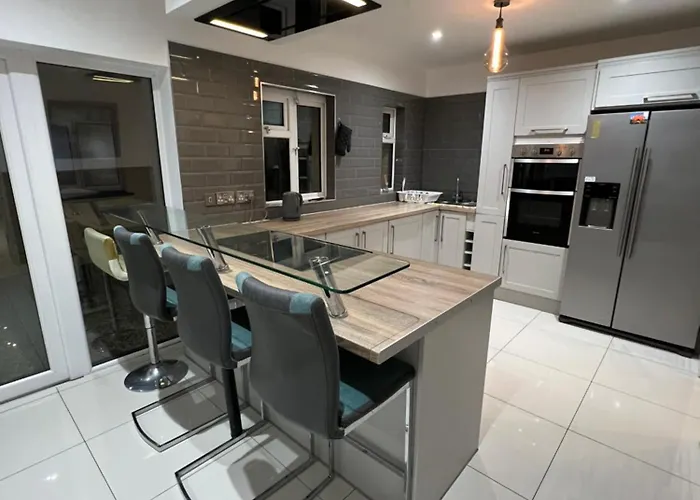 Lovely Home In Kimmage, Dublin