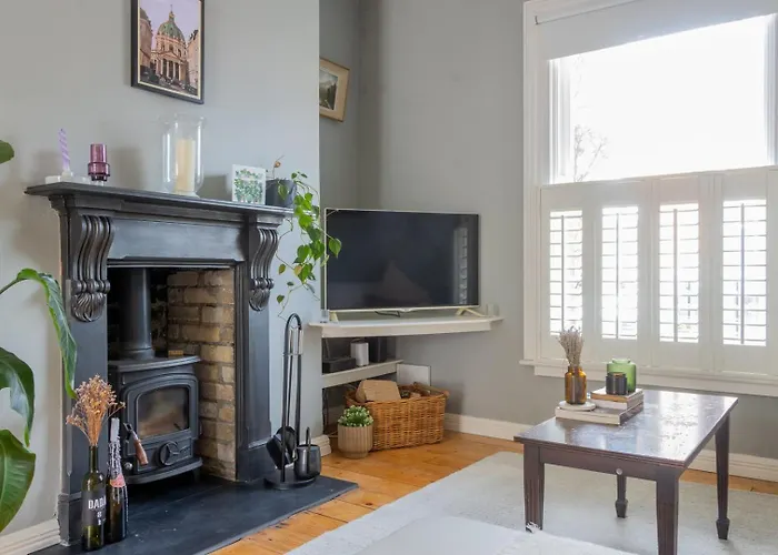 Guestready - Victorian Redbrick In Heart Of Dublin
