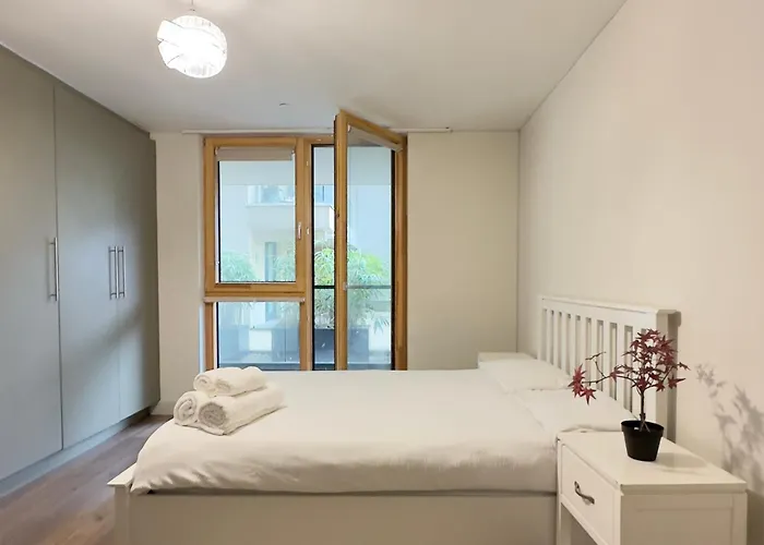 King Room With Balcony