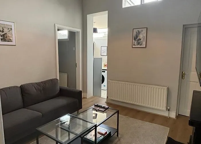 Homely 3 Bed Dublin City House