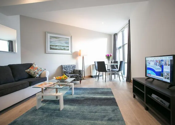 Parnell Boulevard Apartments