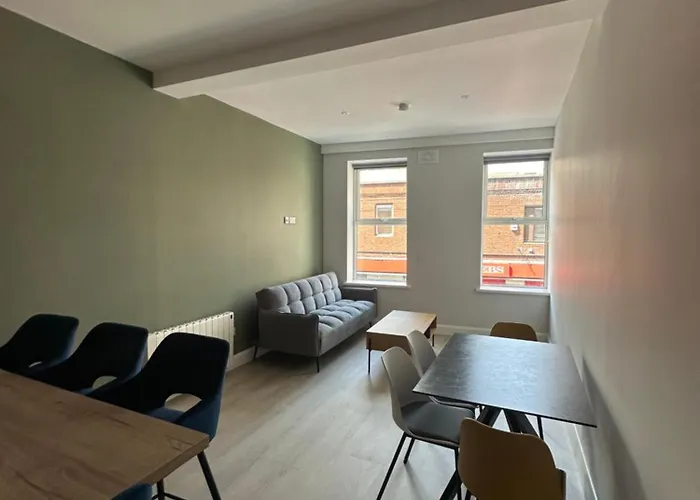 One Bedroom Central Apartment
