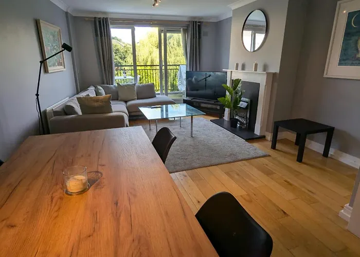Large Newly Updated 3Bd Duplex 20Min To Airport