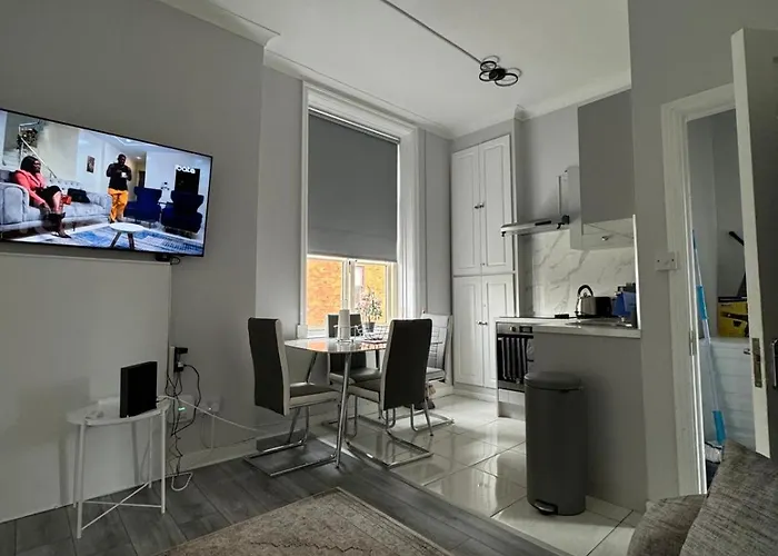 Modern 2-Bedroom Apartment-Dublin City