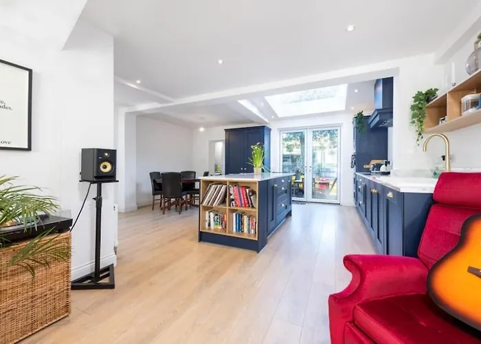 3 Bedroom House Beside Croke Park