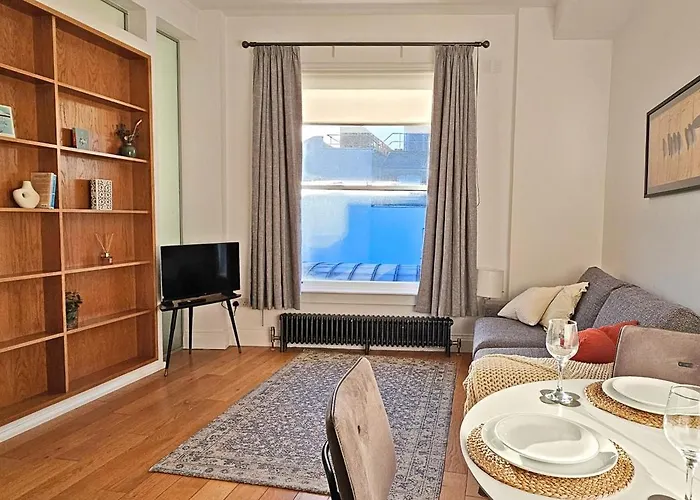 Temple Bar 1Bd Large & Newly Upgraded Sleeps 4