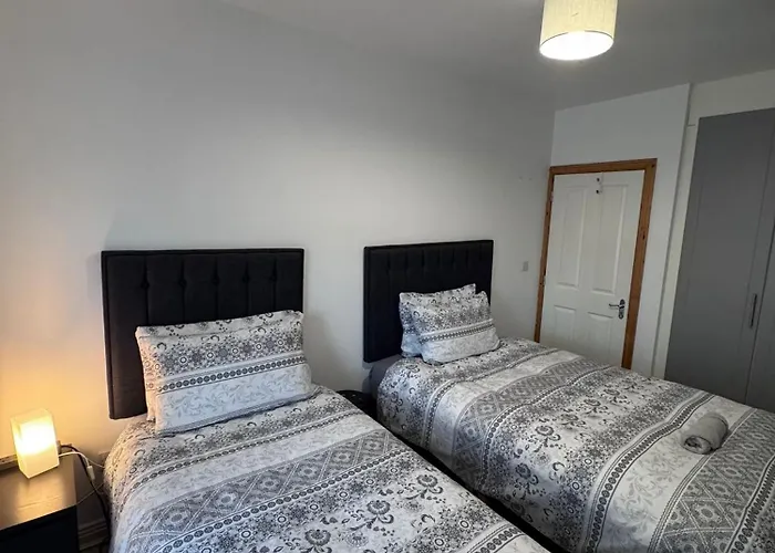 Modern Apartment Good Distance From Dublin City And Airport 4People