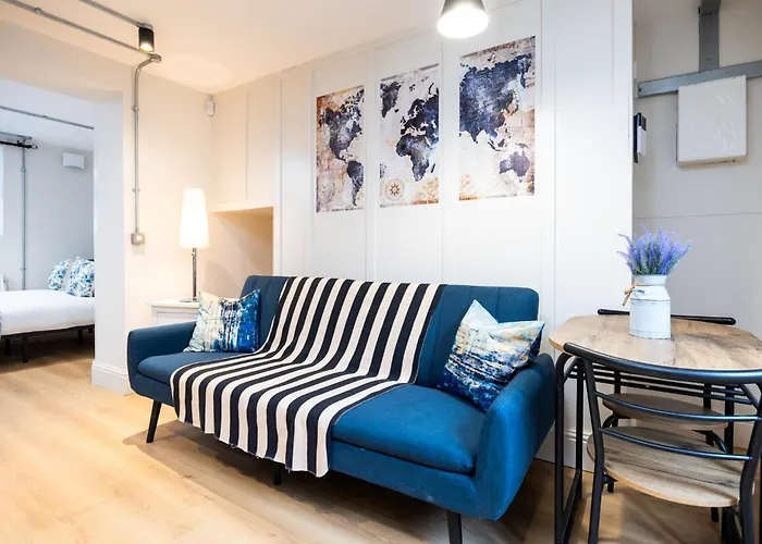 Modern Studio Apt - 20 Min Walk To Ha Penny Bridge